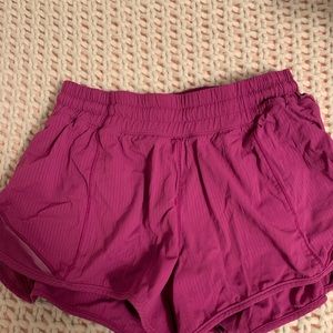 lululemon hotty hot short